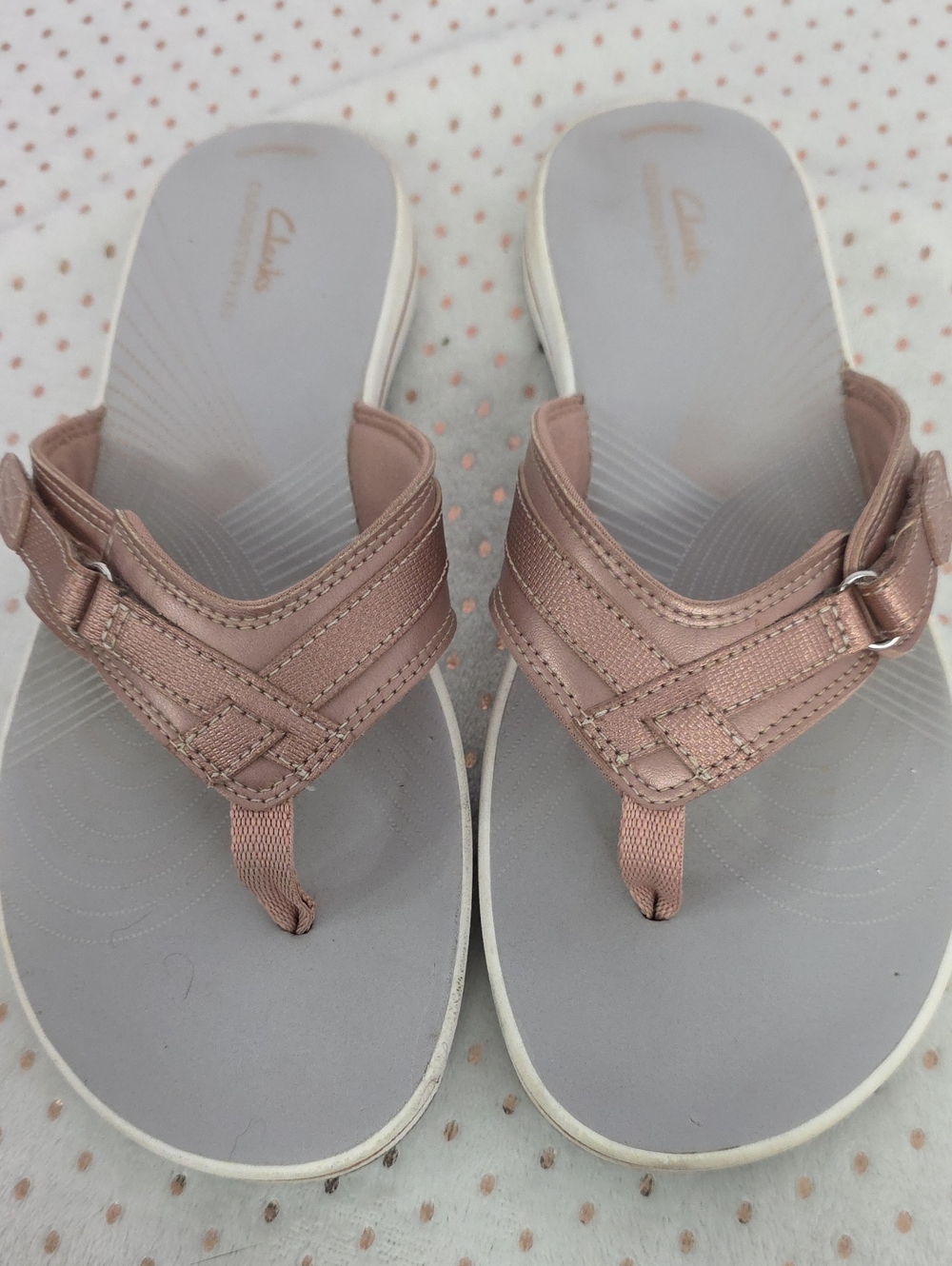 Clarks Cloudsteppers Blush Pink Comfort Thong Sandals Women's Size 11M